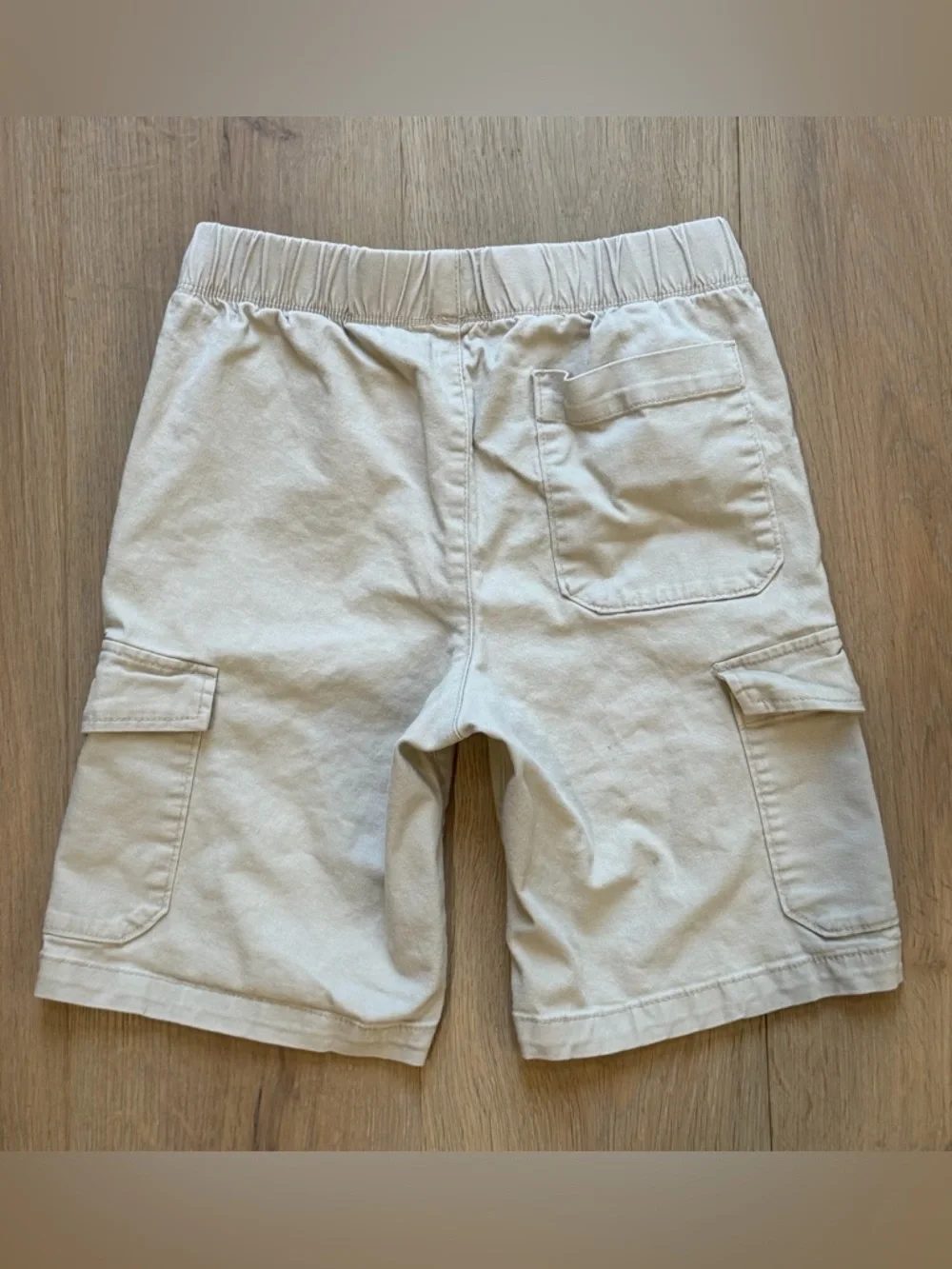 Old Navy boys cotton khaki cargo shorts size L 10/12